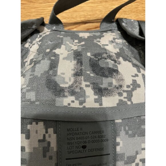 USGI ACU Molle II 3L/100oz Hydration System Carrier Pack w/ Bladder - Picture 6 of 9